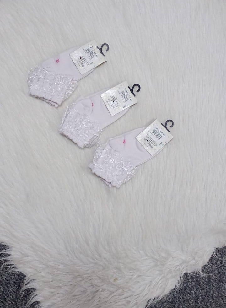 Set of 3 Girls White Lace Socks - Image 1