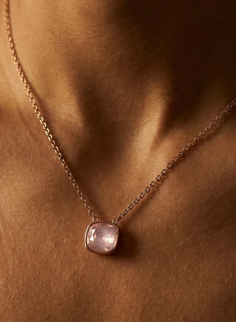 ليو جو قلادة لي جو باللون البنفسجي والذهبي