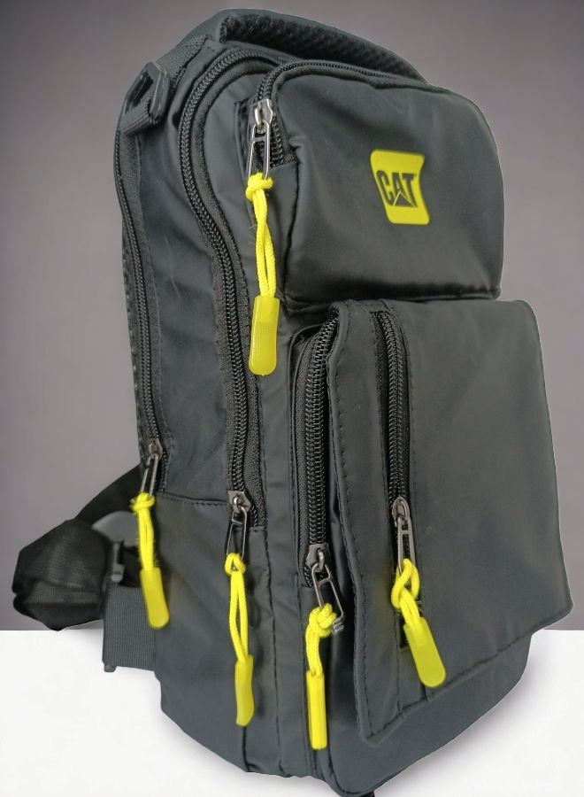 كات حافظ على تنظيمك وتواصلك أثناء التنقل مع حقيبة الكتف USB الخاصة بنا! - Image 1