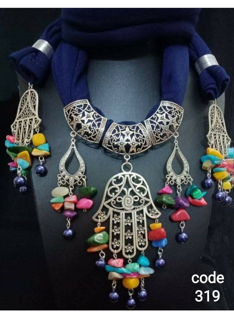 R&R A scarf necklace made of cotton, lycra, with multiple necklaces of nickel silver and broken colored stones