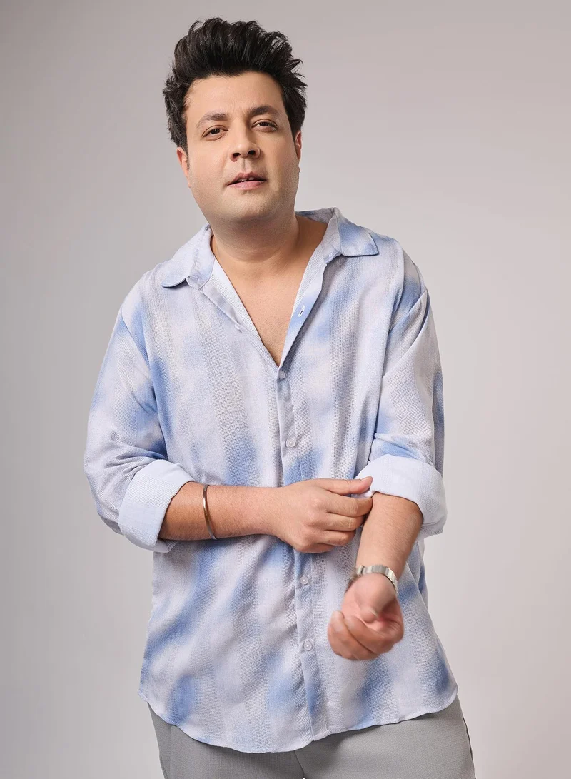 Instafab Plus Men's Admiral Blue Dunes-Tactile Regular Shirt For Casual Wear | Spread Collar | Long Cuffed Sleeves | Button Closure | Plus Size Shirt Crafted With Comfort Fit For Everyday Wear