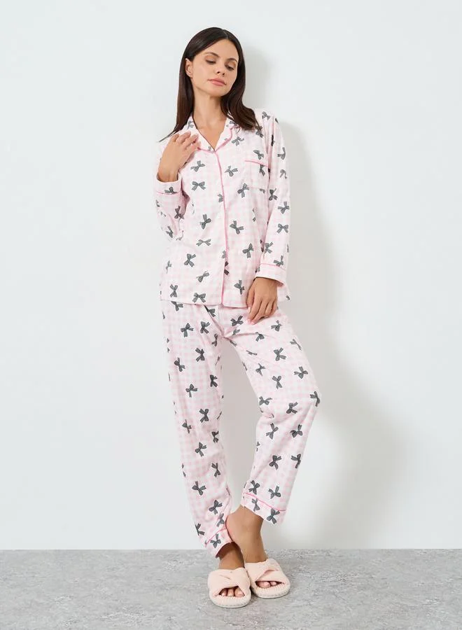 ستايلي طقم بيجاما من بنطال وبلوزة بطبعة فيونكة ومربعات