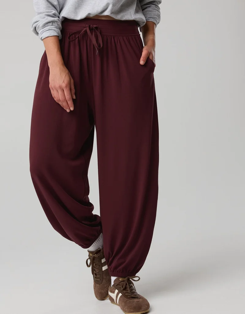 Aerie  OFFLINE By Aerie Real Me Baggy Jogger for Women | Best Price UAE