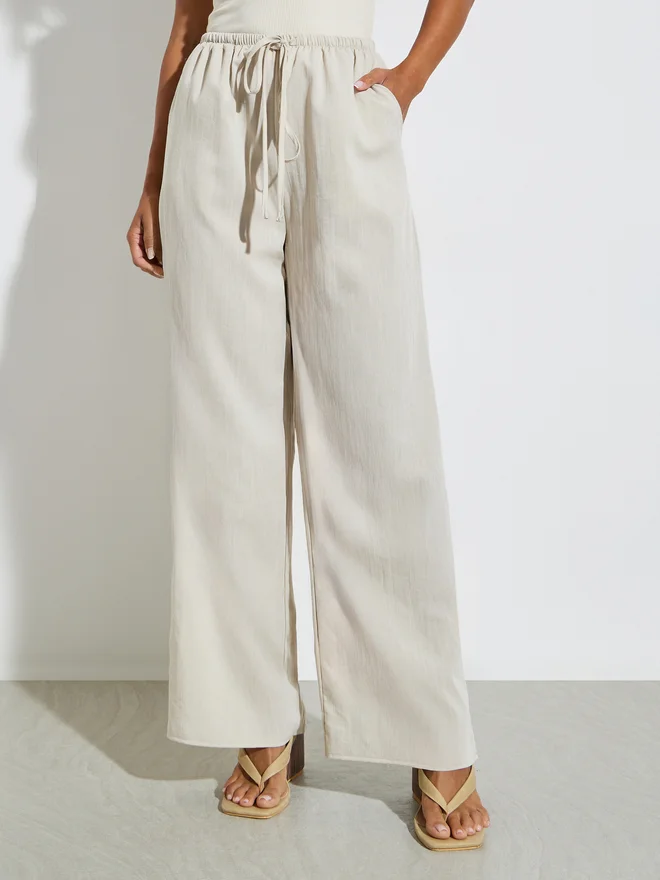 Styli Styli Solid Elastic Waist Wide Leg Pants