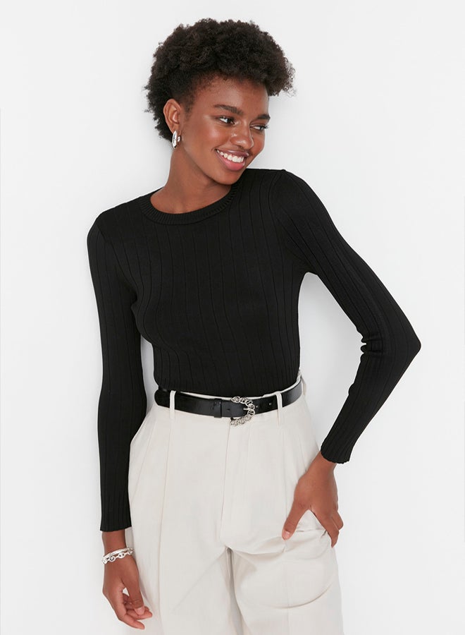 trendyol Black Basic Crew Neck Knitwear Sweater TWOAW23KZ01249 - Image 1