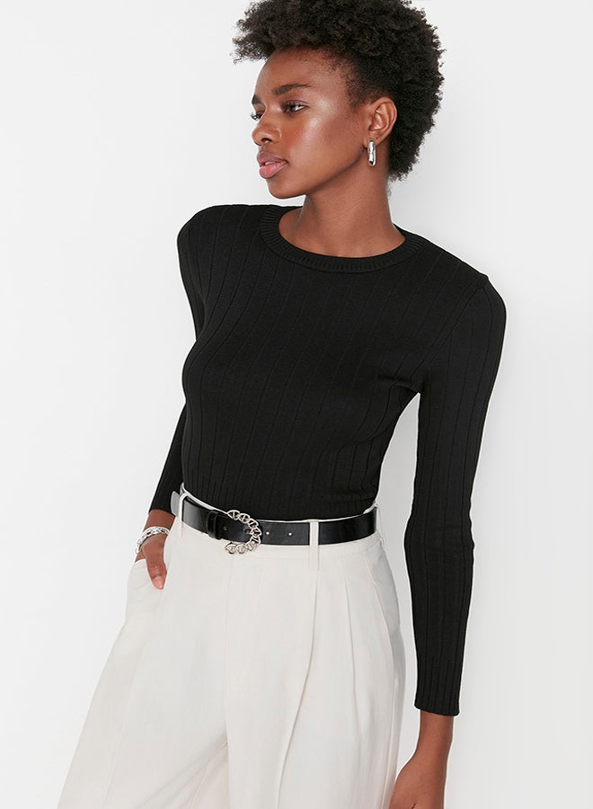 trendyol Black Basic Crew Neck Knitwear Sweater TWOAW23KZ01249  - Image 2