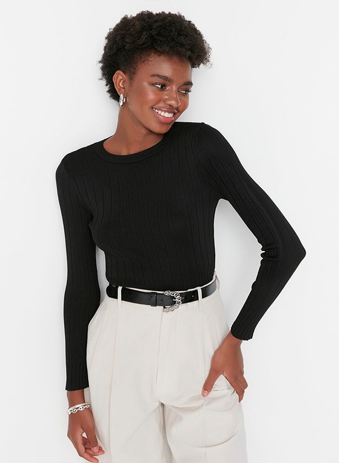 trendyol Black Basic Crew Neck Knitwear Sweater TWOAW23KZ01249  - Image 1