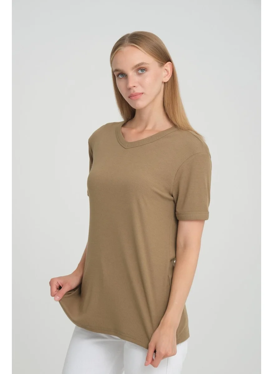 الكسندر جاردي Alexandergardı Ribbed V-Neck Comfort Fit T-Shirt (E24-74602)