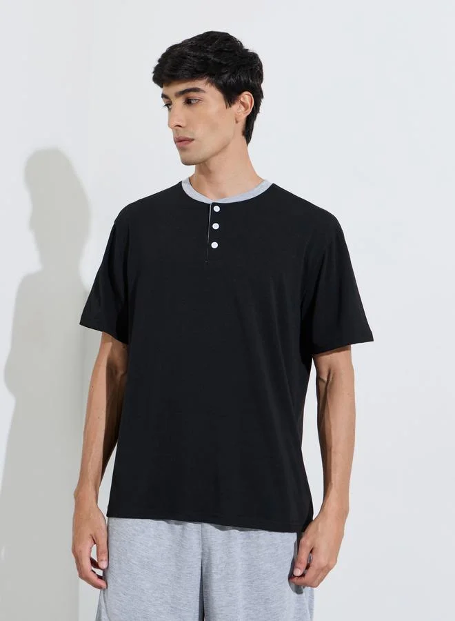Styli Black Henley Neck T-Shirt and Grey Shorts Pyjama Set