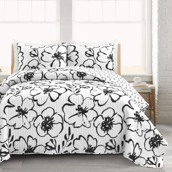 SCANDINAVIAN FLORAL 3 PIECE QUILT SET KING BLACK WHITE