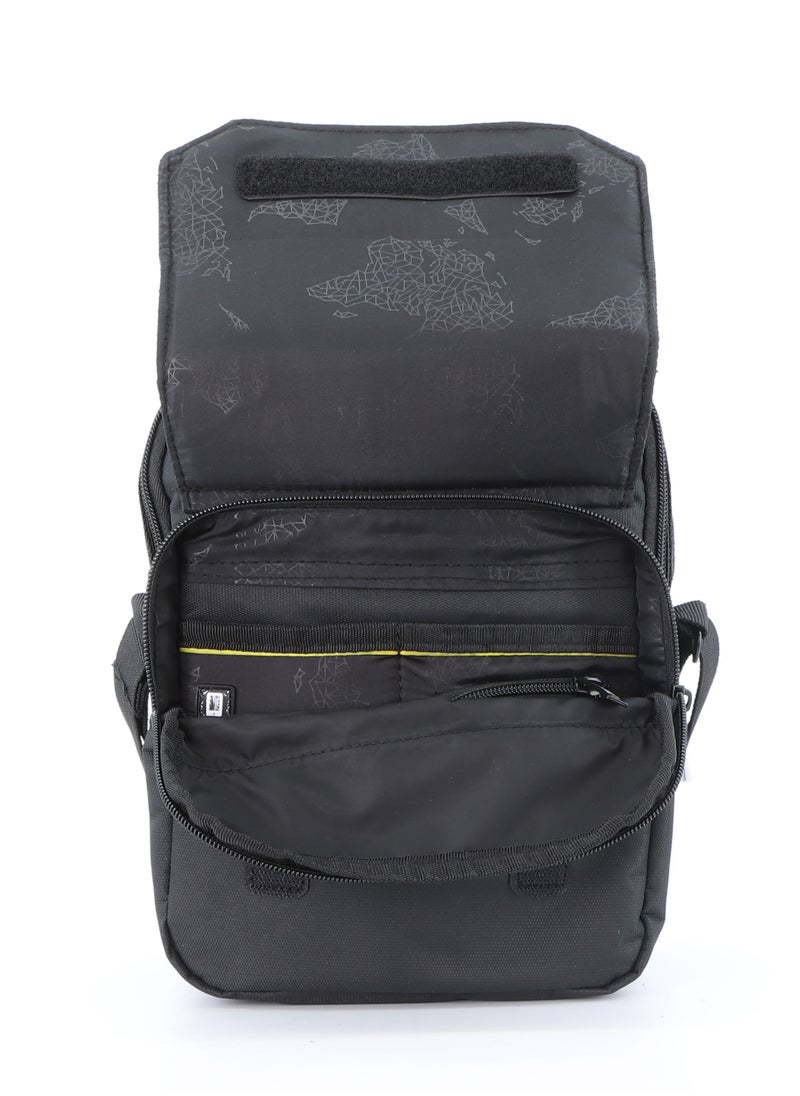 NATIONAL GEOGRAPHIC National Geographic Pro Utility Bag  with Handle Black - Compact Travel Bag for Men and Women, Shoulder Bag, Portable Organizer, Sustainable Material and Eco Friendly  - Image 5