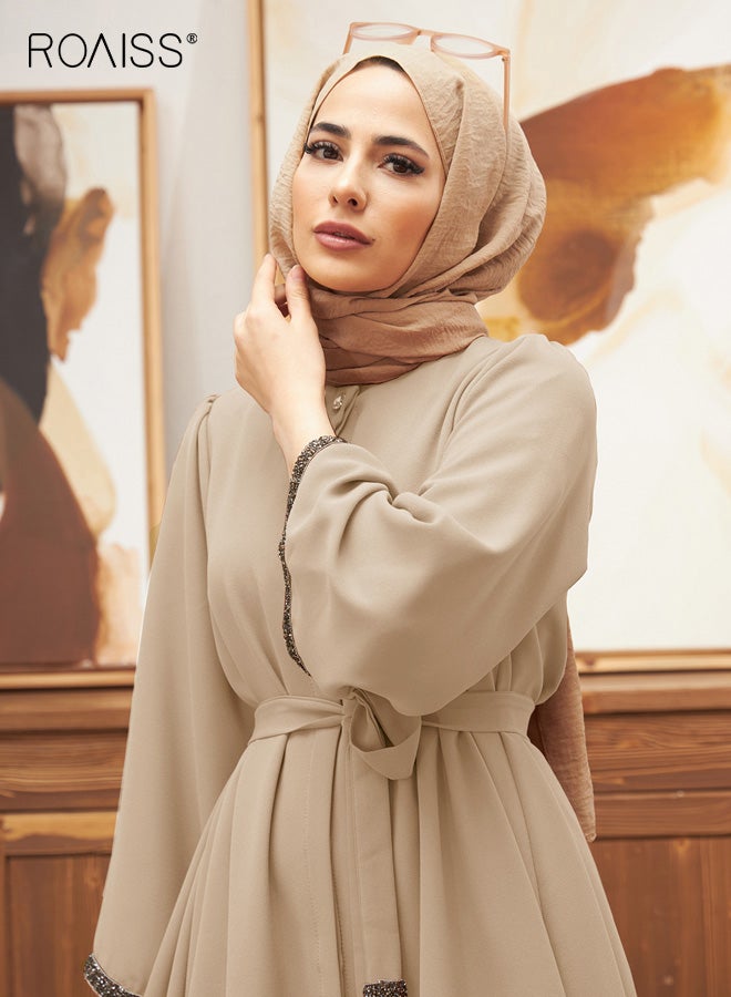 رويس طقم نسائي عرقي، طقم أنيق من قطعتين للنساء المسلمات، بلوزة بأكمام جرس مطرزة بأحجار الراين، طقم بنطلون واسع الساق بخصر عالٍ، لون كاكي فاتح - Image 3