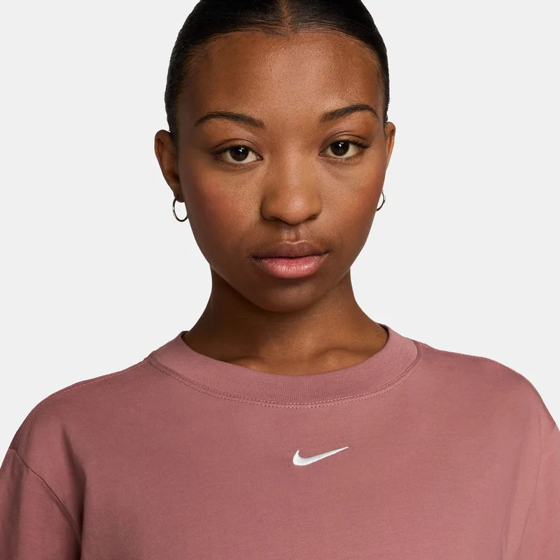 نايكي تيشيرت رياضي أساسي للسيدات