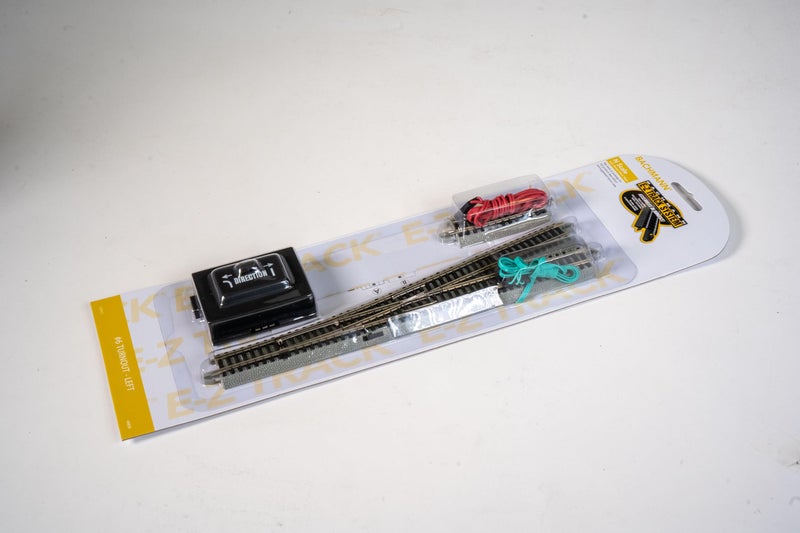 Bachmann Industries E-Z Track 6 Turnout - Left (1/card) N Scale - Image 3