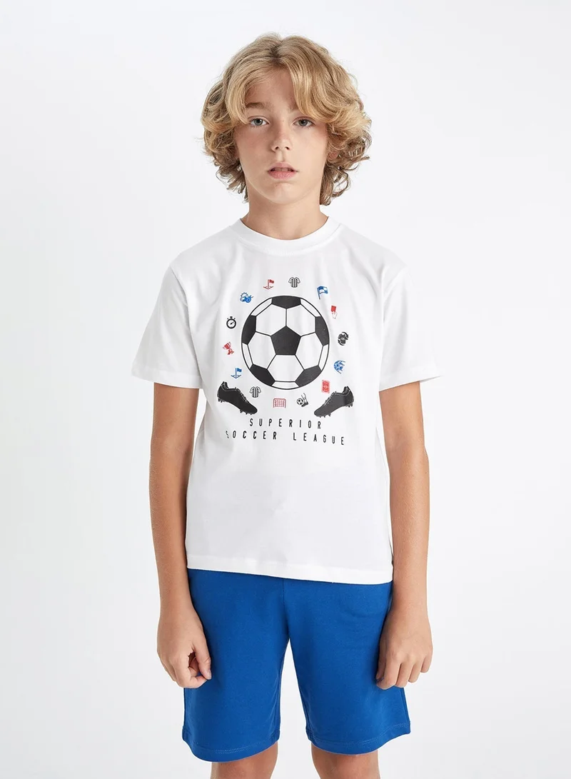 ديفاكتو طقم تي شيرت وشورت قصير بأكمام مطبوعة من قطعتين