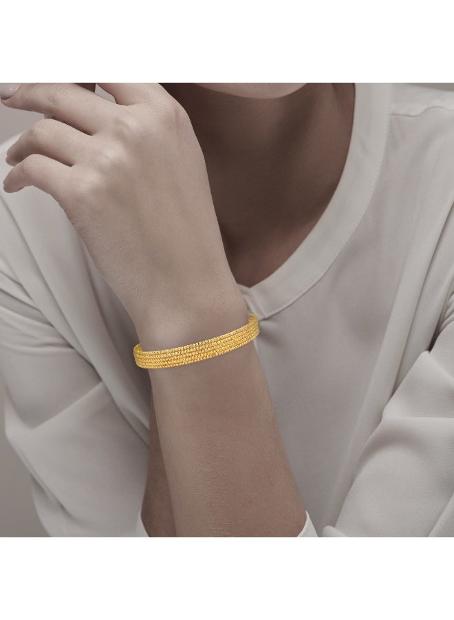 BAFLEH JEWELLERY Discover the Perfect Blend of Modern Style and Timeless Beauty with Our 18K Gold Spring Bangle with Beats Pattern - Image 2