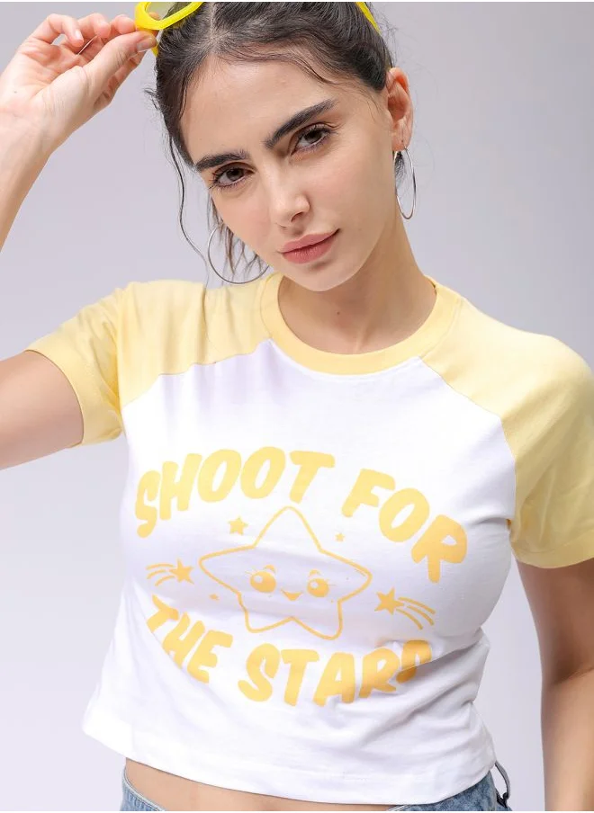 مرفوعة Women Slim White Printed Crew Neck Short Sleeve T-Shirt