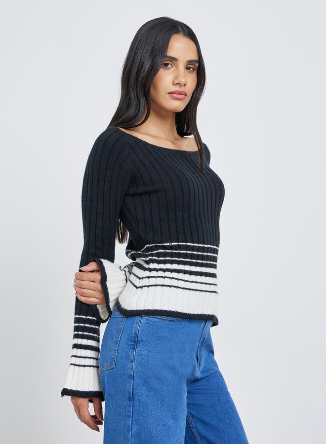 بلوزة مخططة محبوكة