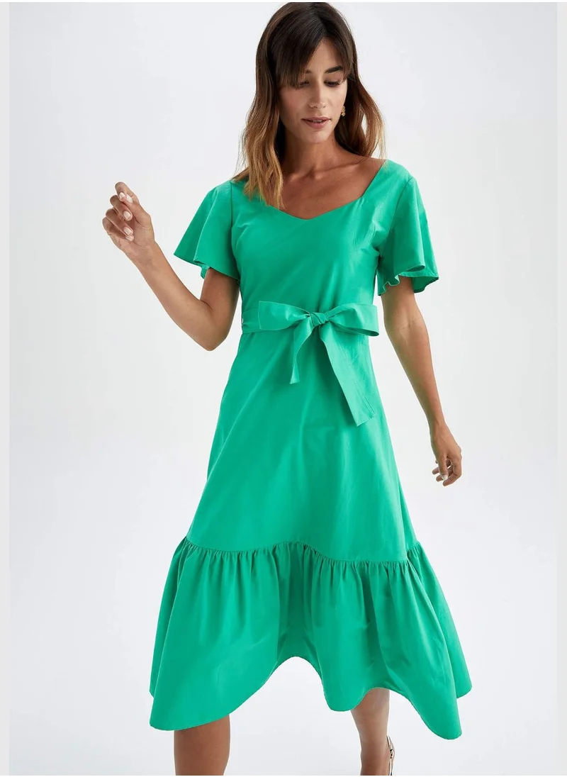 DeFacto Woman Tiered V-Neck Short Sleeve Woven Dress