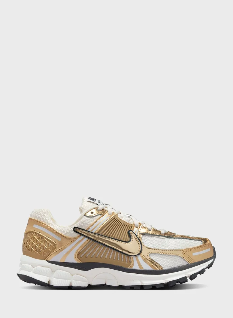Nike Zoom Vomero 5 Gold