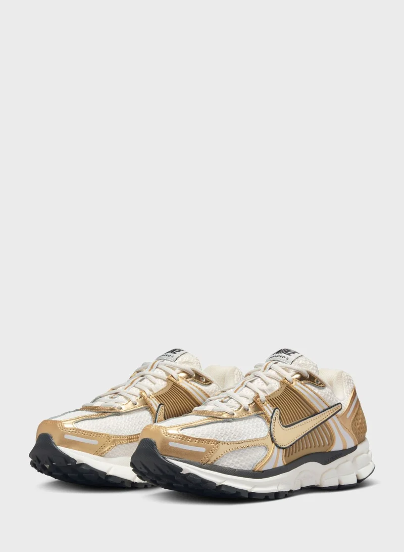Nike Zoom Vomero 5 Gold