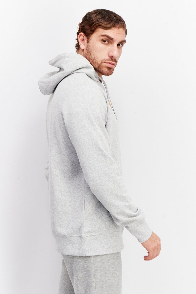 Fanatics سويت شيرت طويل الأكمام مع غطاء رأس للرجال بطباعة جرافيك، مزيج رمادي - Image 4