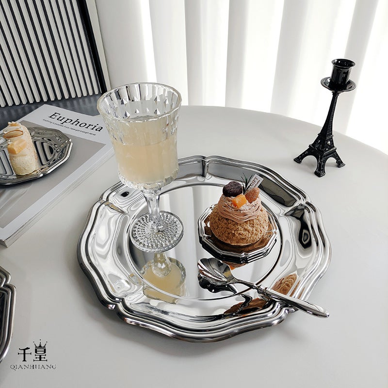 Ins European Wedding Cake Candy Snack Tray Accessible Luxury High-End Fruit Aromatherapy Metal Plate Snack Tray - Image 5