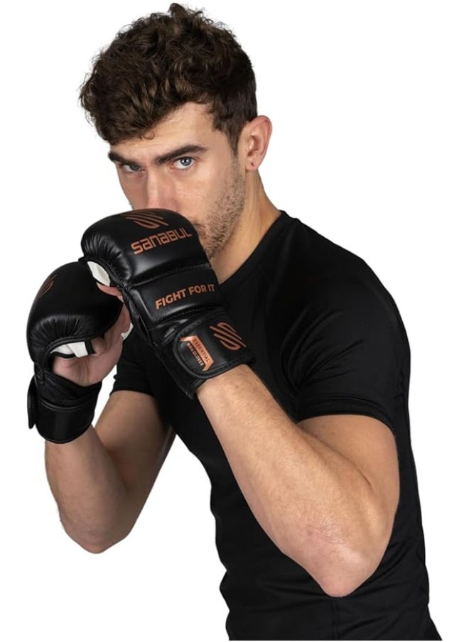 سنابول - قفازات MMA الأساسية بوزن 7 أونصة للرجال والنساء | قفازات للفنون القتالية قفازات السجال والتدريب | قفازات الملاكمة MMA الهجينة للرجال | قفازات التصارع (أسود/نحاسي، كبير/كبير جدًا) - Image 1
