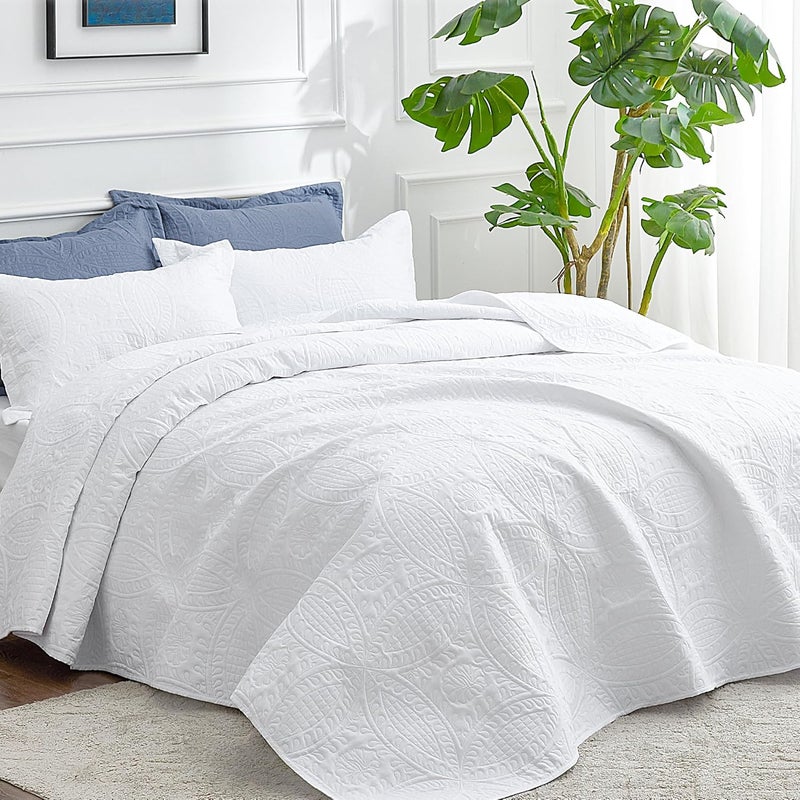 Love's cabin Quilts for Queen Bed White Bedspreads - Soft Bed Summer Quilt Lightweight Microfiber Bedspread- Modern Style Coin Pattern Coverlet for All Season - 3 Piece (1 Quilt, 2 Pillow Shams) - Image 2