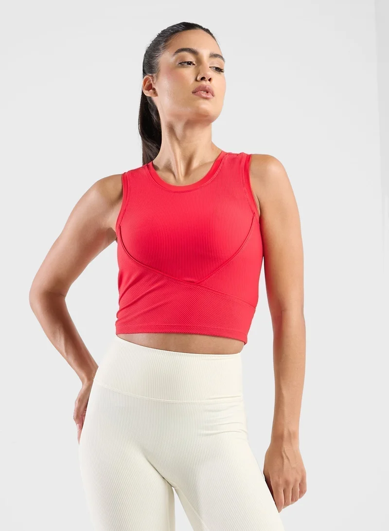 فورورد فيست قصير بظهر سباق