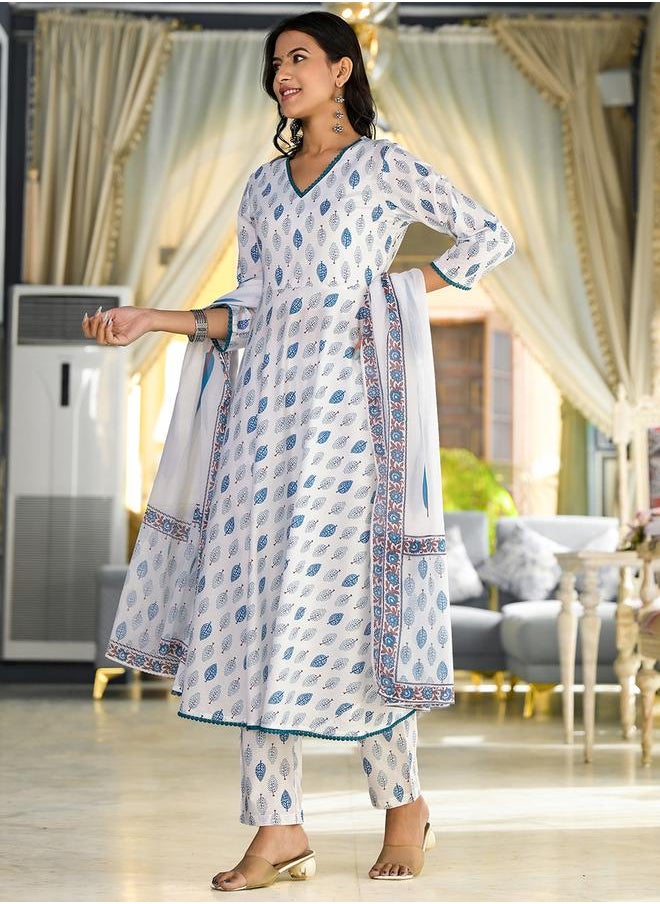 Vishudh Blue Floral Printed Cotton Kurta Set for Women by Styli  - Image 1