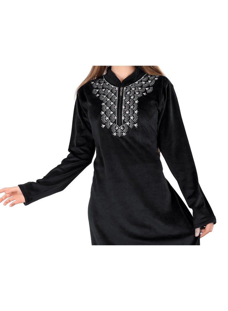 Dadoush Women's long nightgown with elegant embroidery, women's winter velvet abaya from Dadoush, modest maxi house dress for women - Image 4