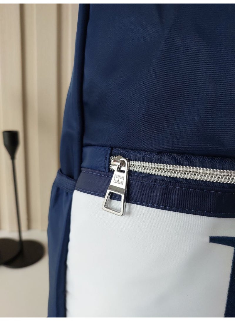 تومي هيلفيغر سبورت Tommy Hilfiger شنطة ظهر كلاسيكية بلون كحلي - Image 2