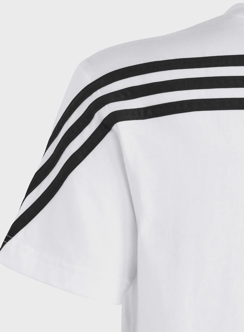 adidas تيشيرت مزين بخطوط الماركة