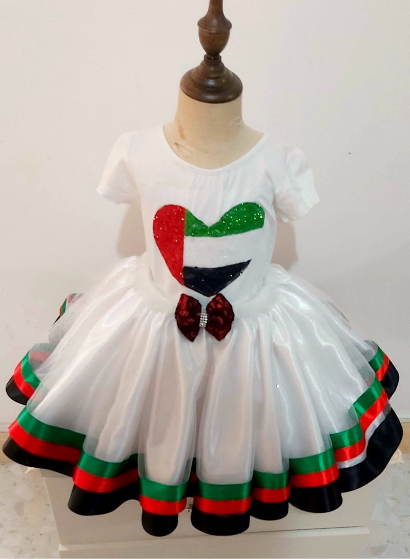 داديز أنجل تيشيرت يوم العلم الوطني لدولة الإمارات العربية المتحدة للبنات - Image 2