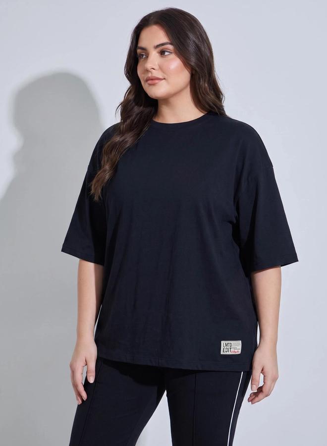Styli Plus Size Black Solid Round Neck Oversized T-Shirt with Patchwork Detail - Image 1