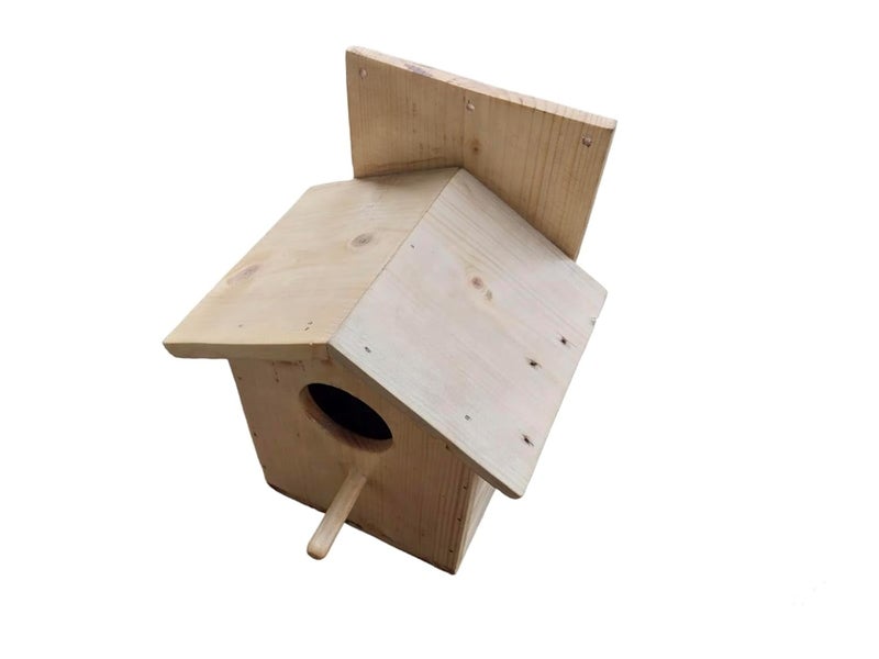 Glitz بيت الطيور | عش خشبي مصنوع يدويًا للعصافير | بيت طيور مثبت على الحائط من الخشب الصلب | ملجأ طيور متين وزخرفي - Image 2