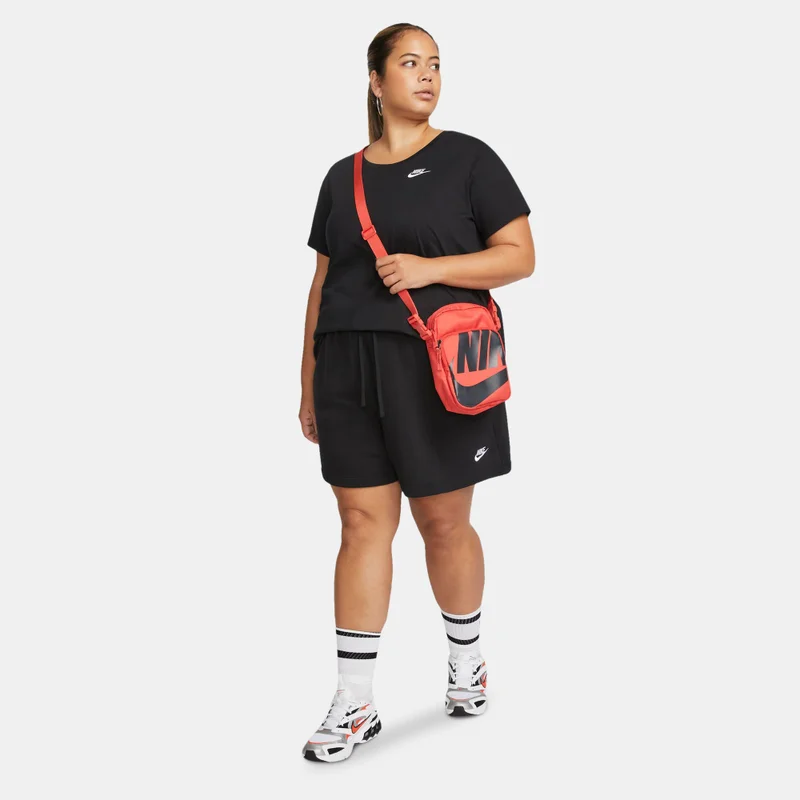 Nike Black Women's Sportswear Club Essentials T-Shirt (Plus Size) for Women | Best Price UAE