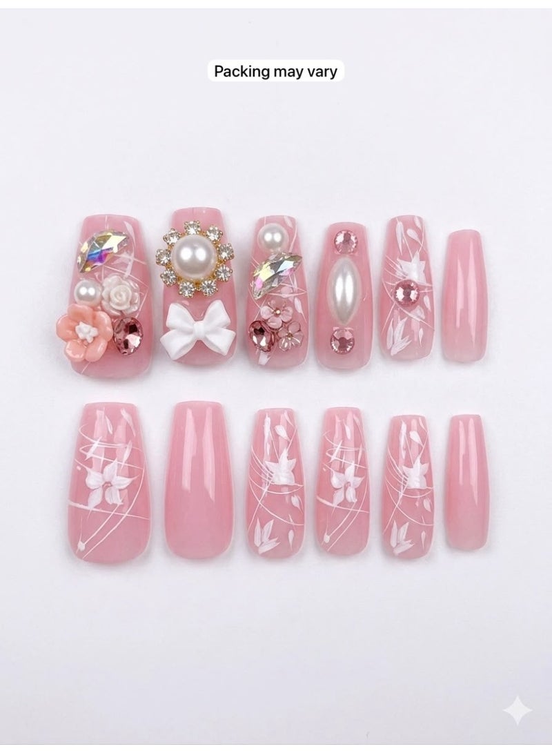 Artificial nails for the hand, modern shapes