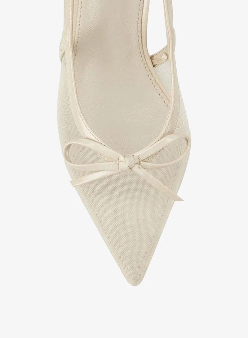 فلورا بيلا من شو إكسبرس أحذية نسائية بكعب خنجر وحزام خلفي