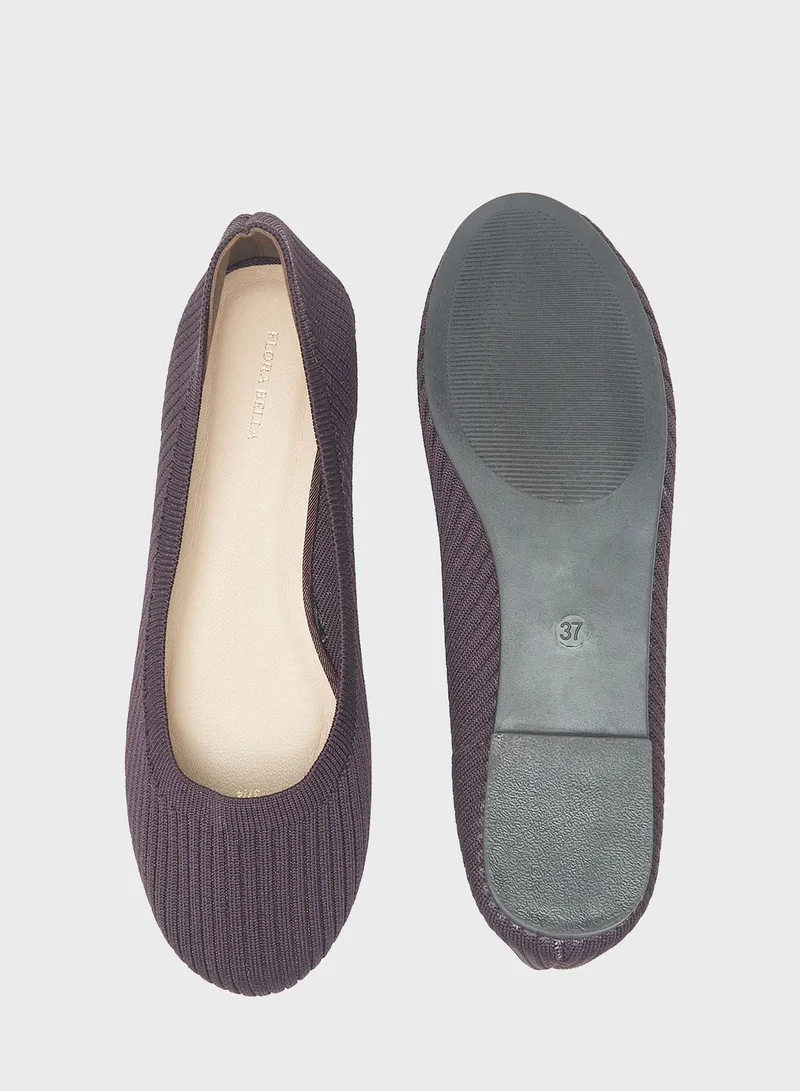 shoexpress Pointed Toe Flat Ballerinas