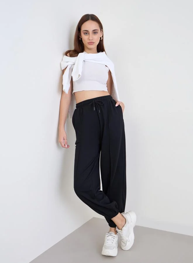 ستايلي بنطال جوغر بقصة مريحة