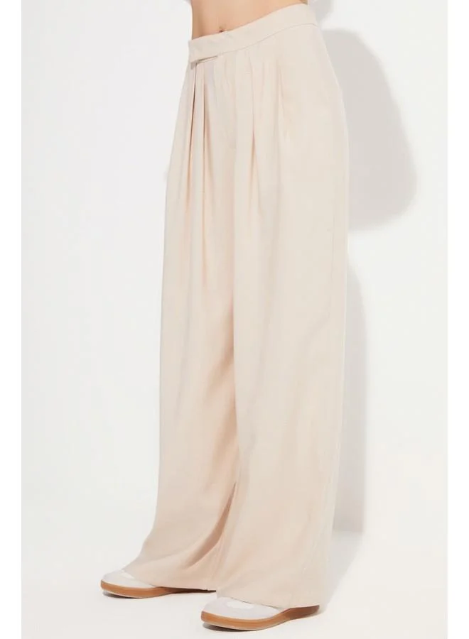 جون June Women Straight Fit Pleated Modal Woven Trouser Beige