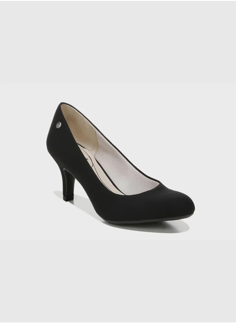 Naturalizer Naparigi Kitten Heel Pumps