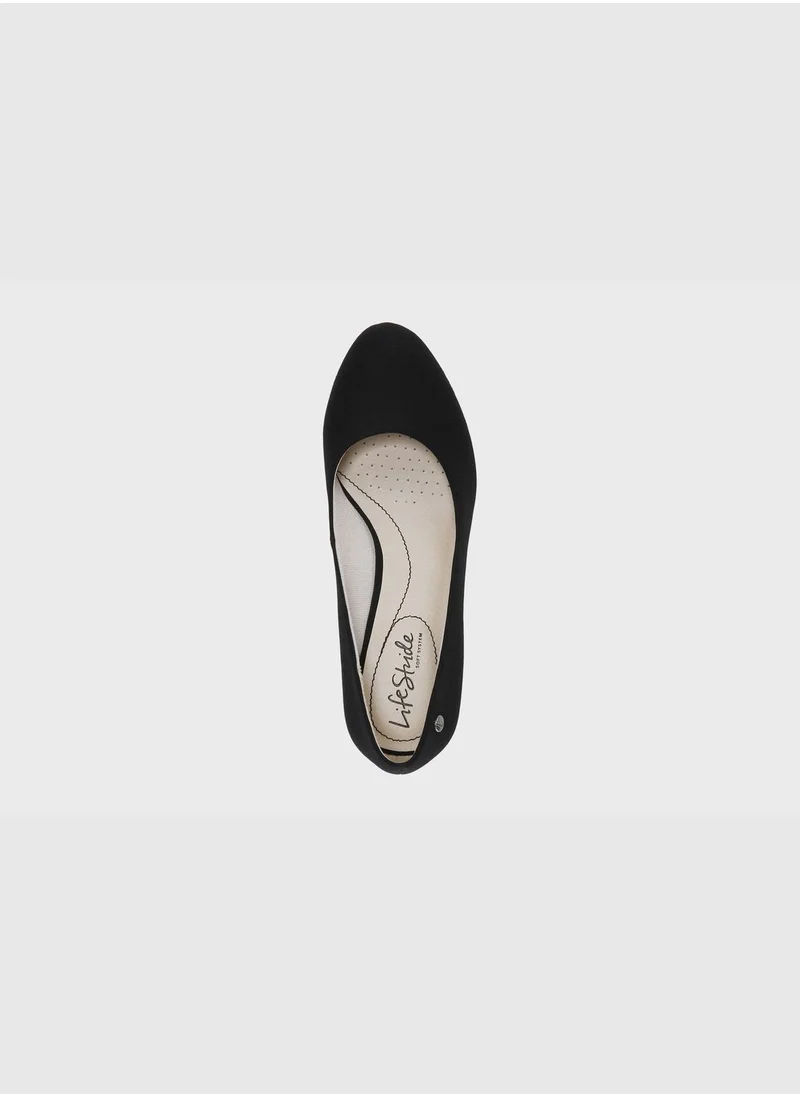 Naturalizer Naparigi Kitten Heel Pumps