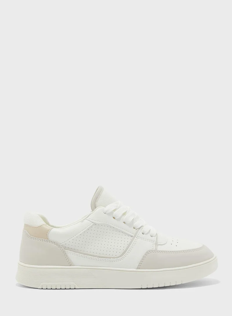NEW LOOK Mayhem  Low Top Sneakers