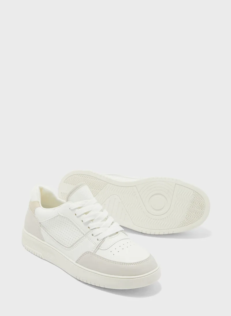 NEW LOOK Mayhem  Low Top Sneakers