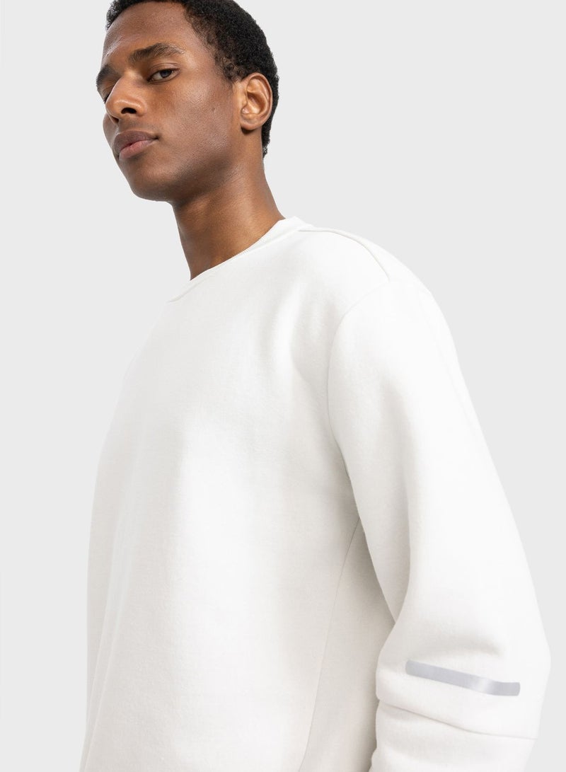 DeFacto Essential Sweatshirt - Image 3
