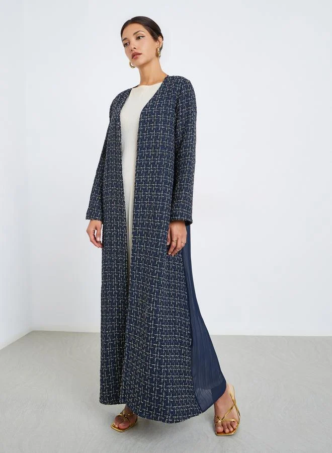 أميرة عباية مفتوحة من الأمام بمظهر تويد