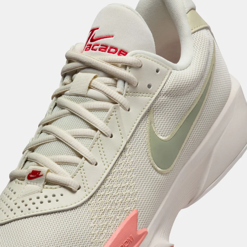 Nike Men's G.T. Cut Academy Basketball Shoes